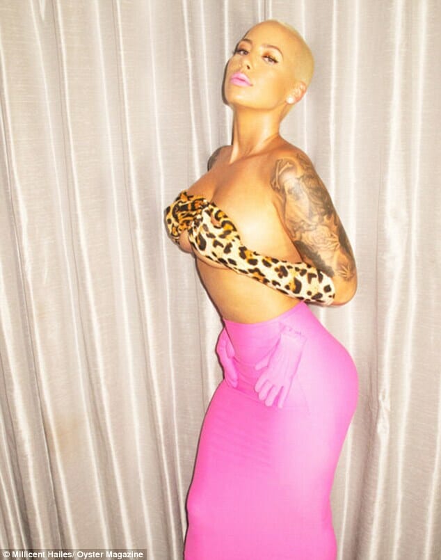 Amber Rose handbra