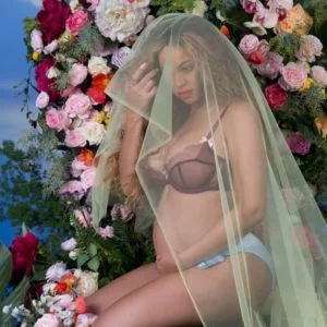 Beyonce Knowles nude boobs