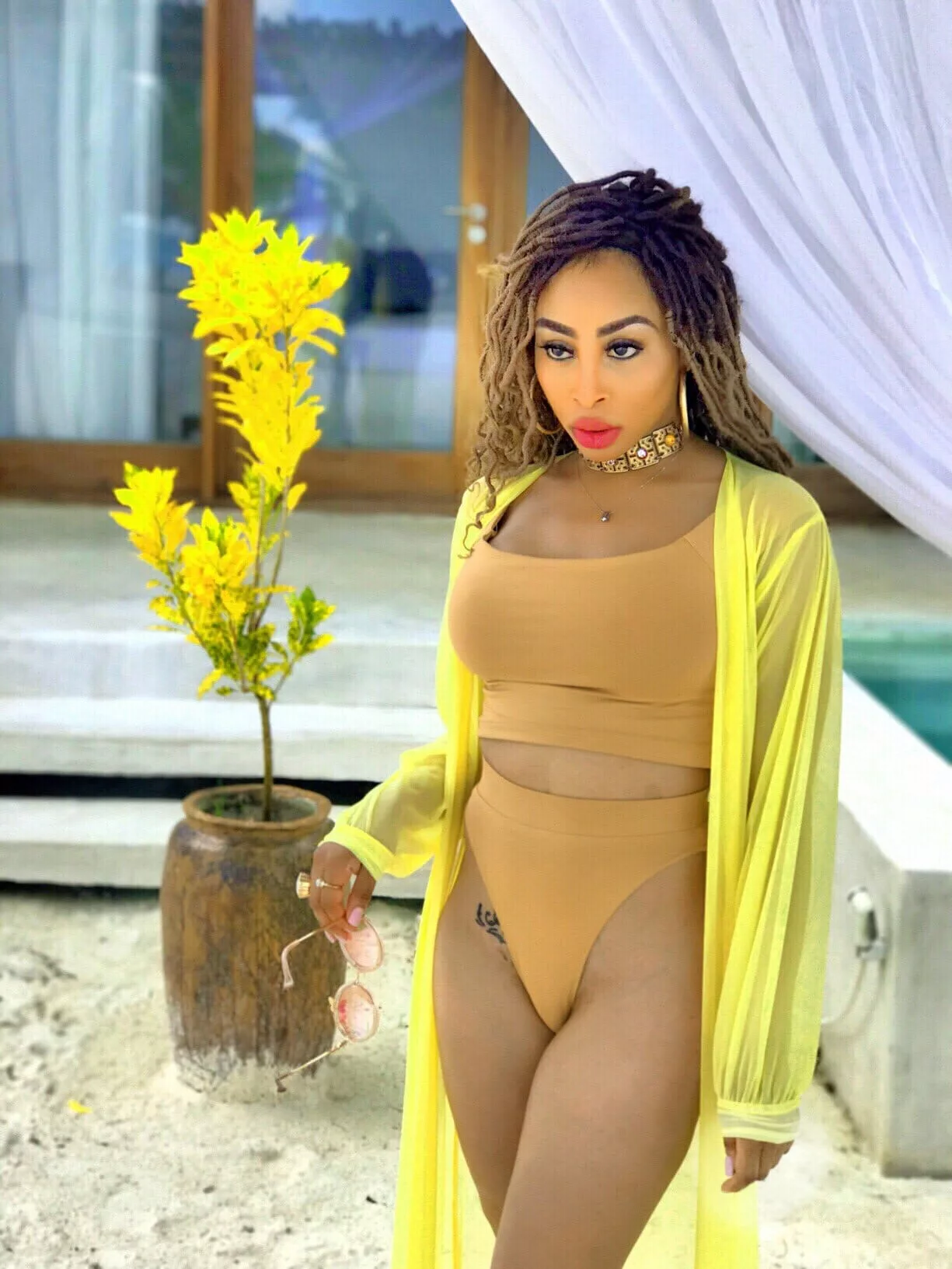Ebony Reality Show Celeb Nude - UNCENSORED ] Khanyi Mbau NUDE & Sexy Pics!