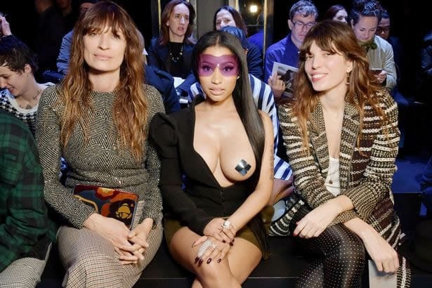Nicki Minaj nude boobs