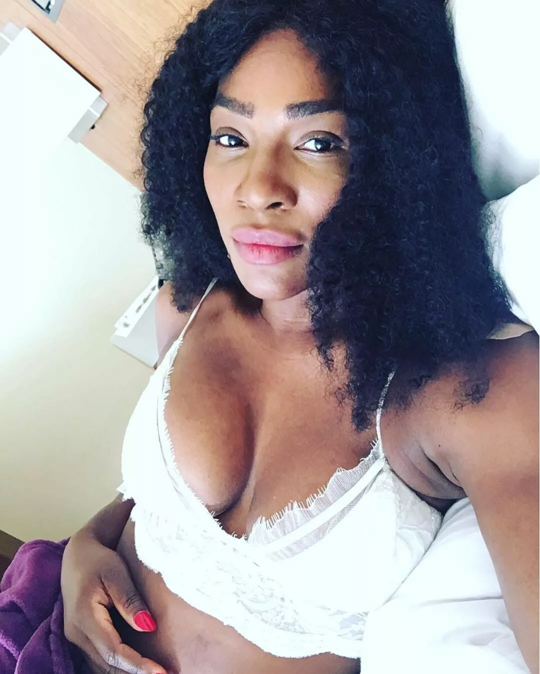 Black Celebrity Upskirt - Serena Williams Nude Pics & Sexy *NSFW* Videos