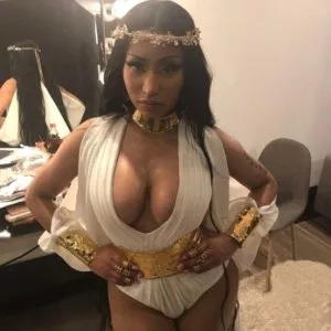 Nicki Minaj tits
