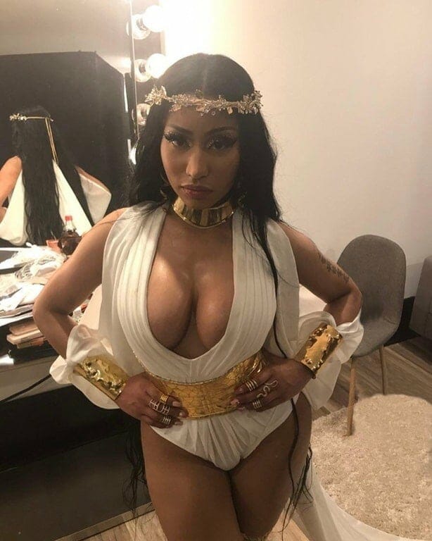 Nicki Minaj tits