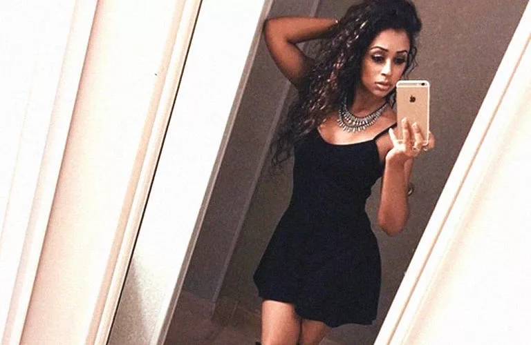 Liza Koshy sexy selfie